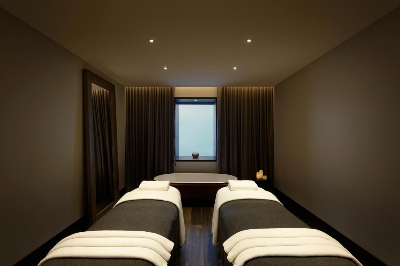 Burbury Hotel Канбера Екстериор снимка
