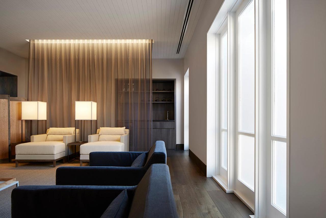 Burbury Hotel Канбера Екстериор снимка